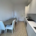 The B Collection - San Marco Riva Schiavoni Venedig